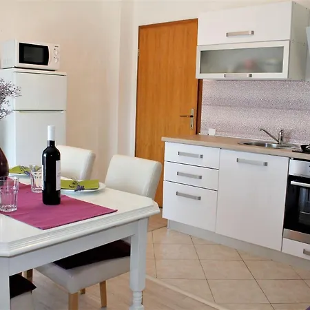 Olive Garden Apartman *